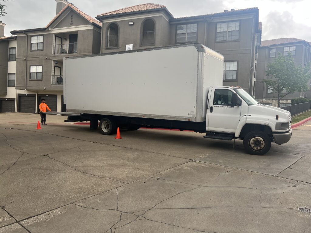 hire movers to load truck short notice